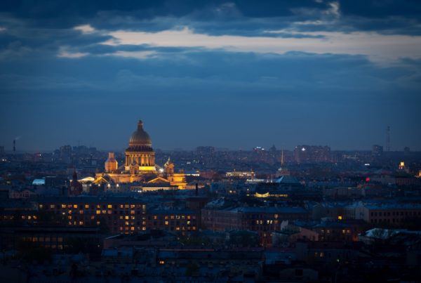 San Pietroburgo notturno, Viaggio Mosca San Pietroburgo
